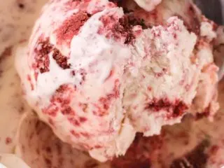 https://idreamoficecream.com/wp-content/uploads/2023/04/Red-Velvet-Ice-Cream-Recipe-FEATURE-320x240.jpg.webp