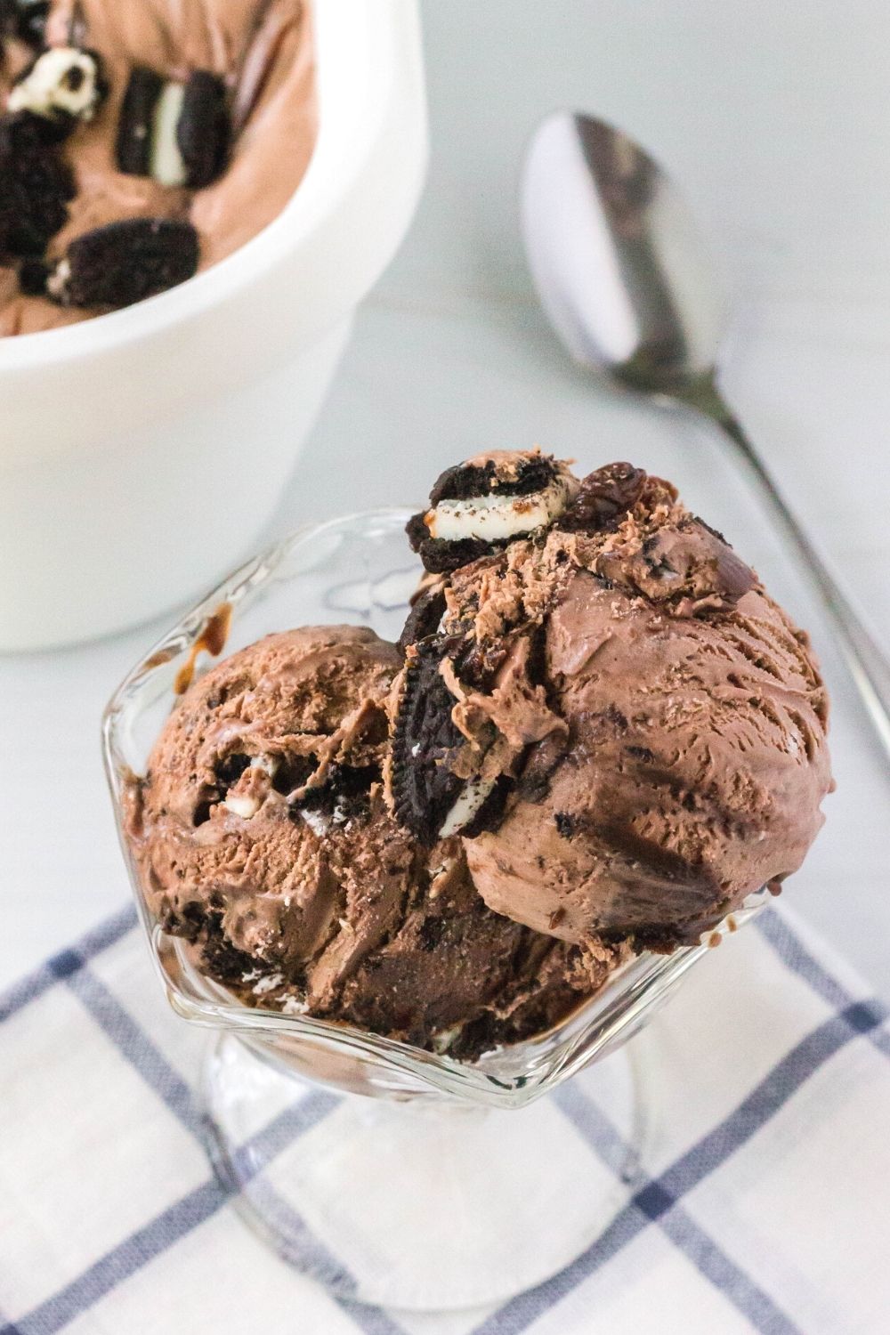 an ice cream dish serves scoops of mississippi mud pie ice cream made from a no-churn recipe